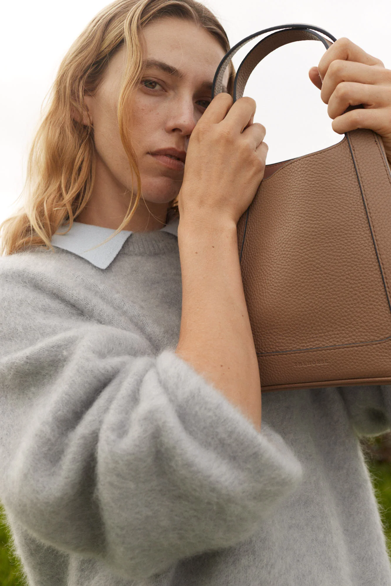 Alexie Tote: Taupe Pebbled Leather - Image 2