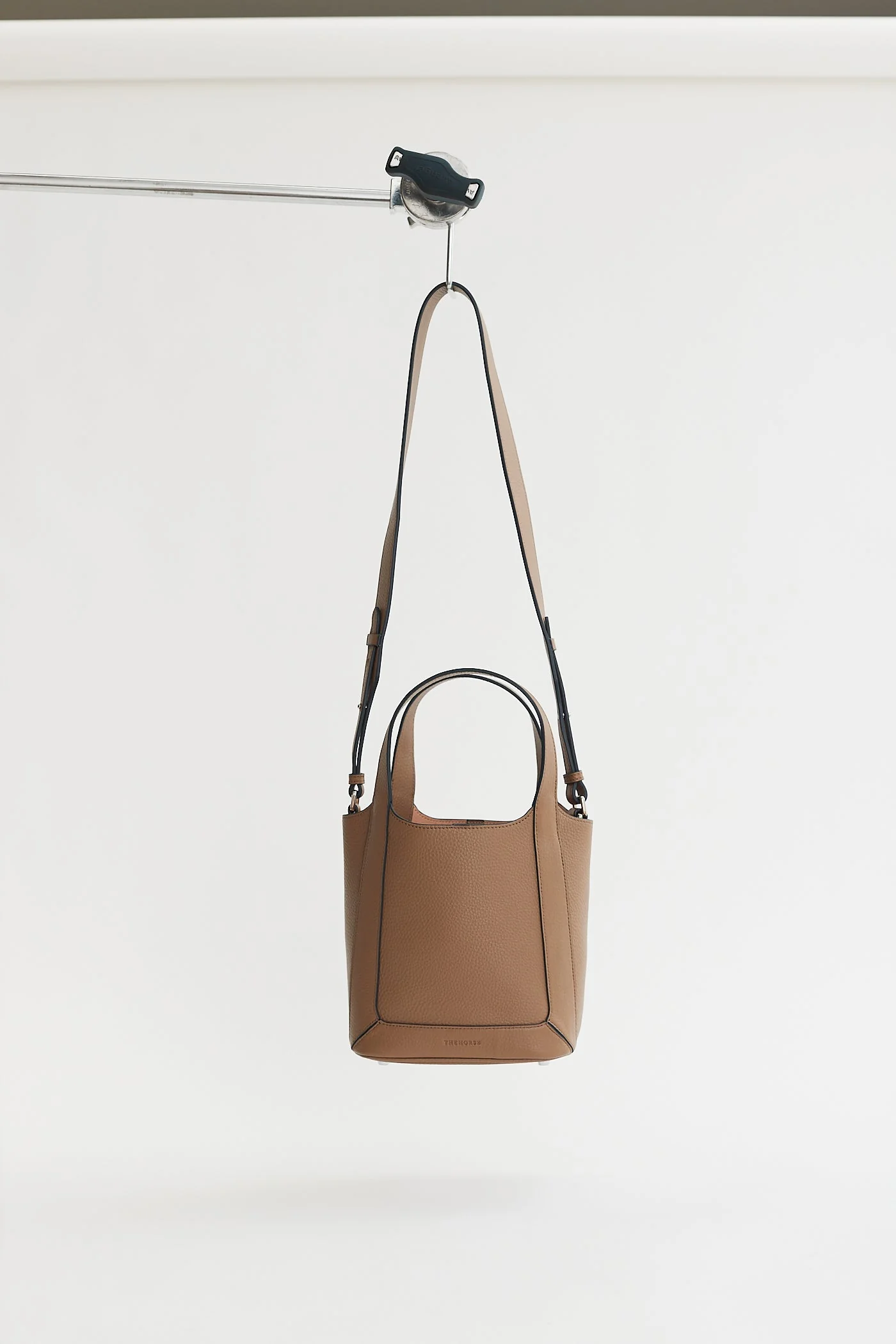 Alexie Tote: Taupe Pebbled Leather - Image 7