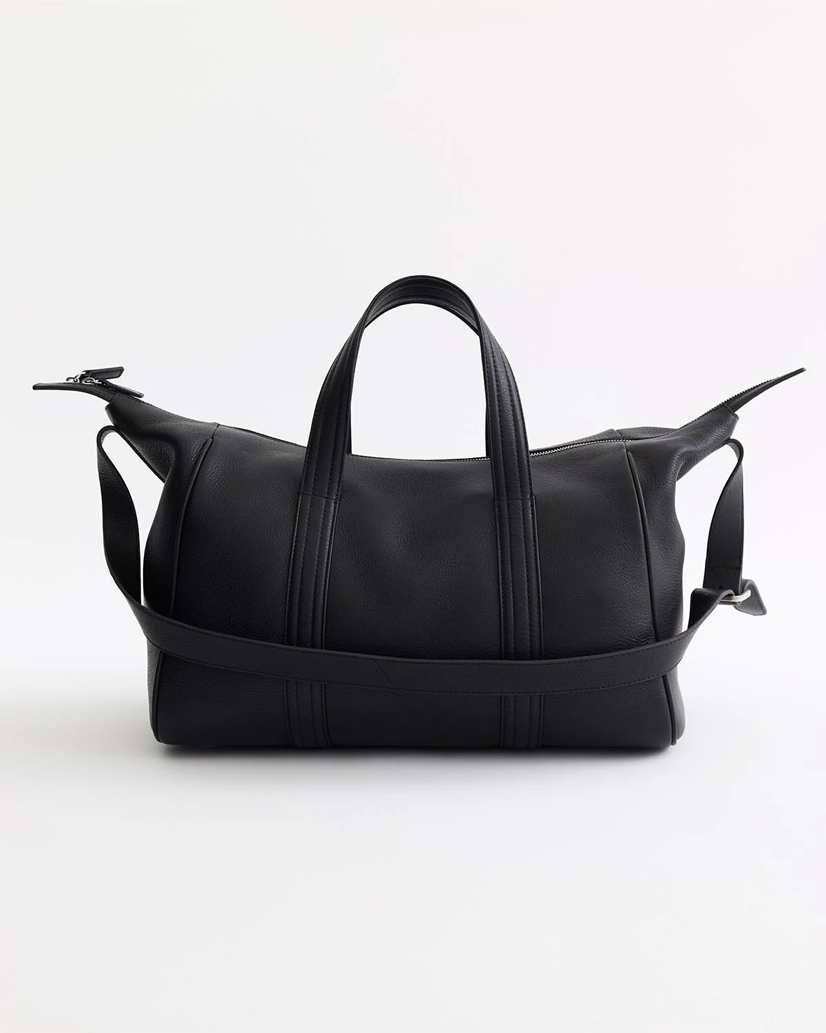 Aries Duffle Bag: Black - Image 4