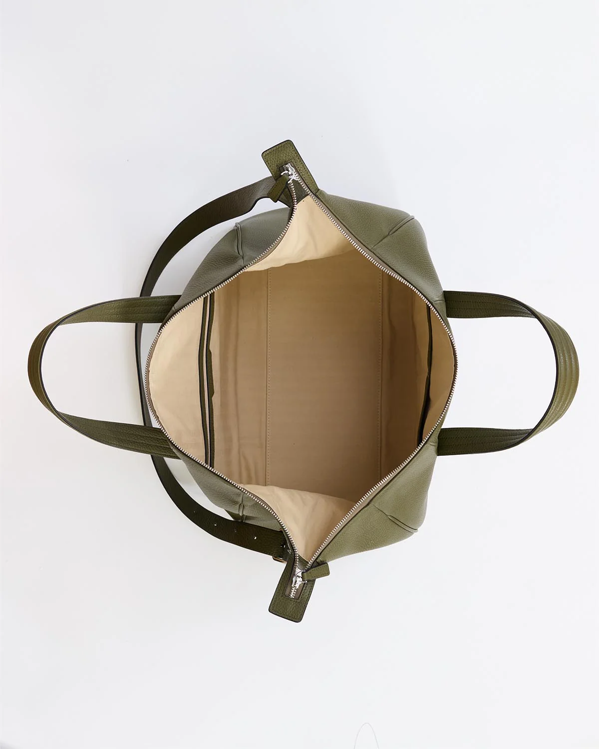 Aries Duffle Bag: Olive - Image 8