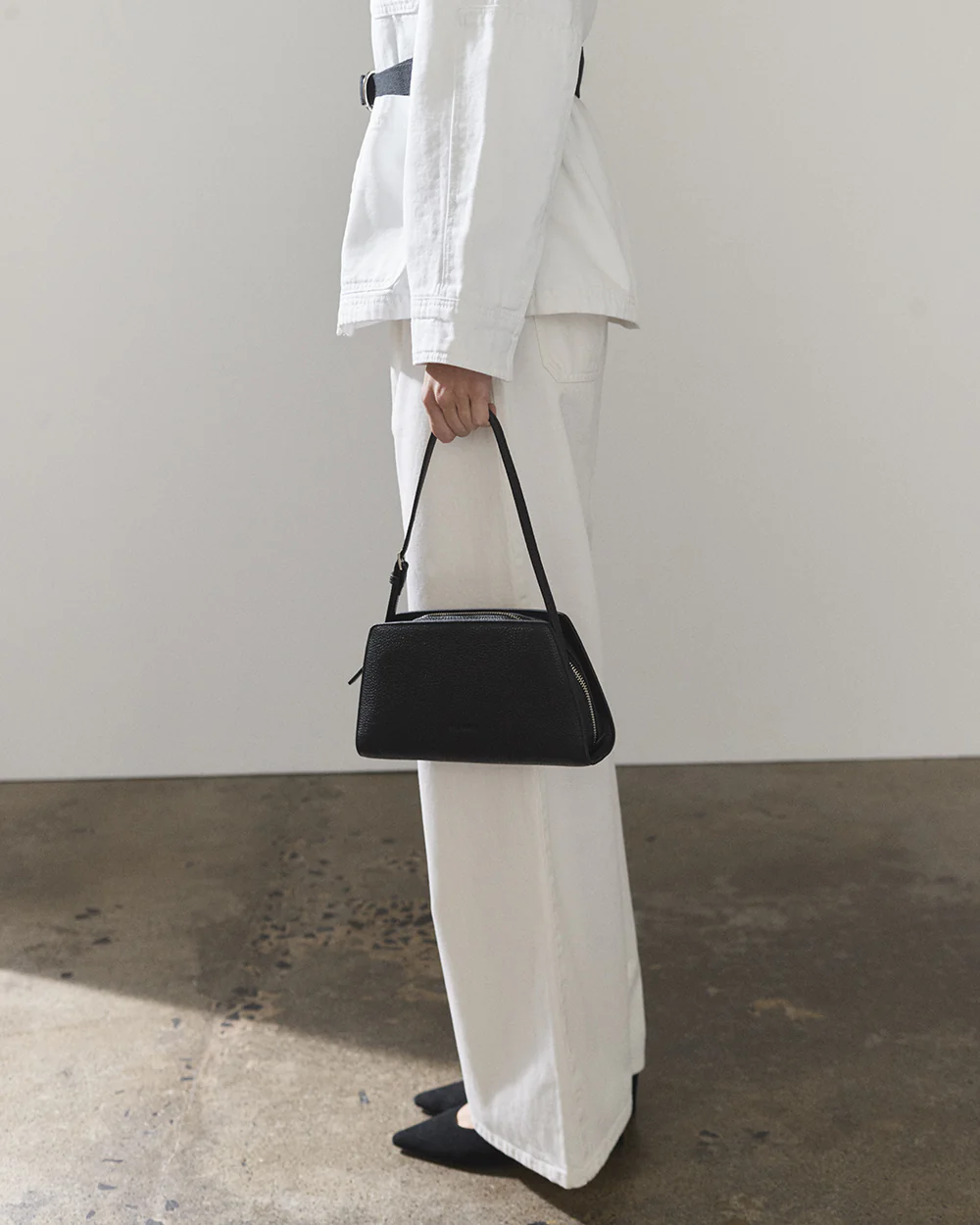 Clara Bag: Black - Image 8