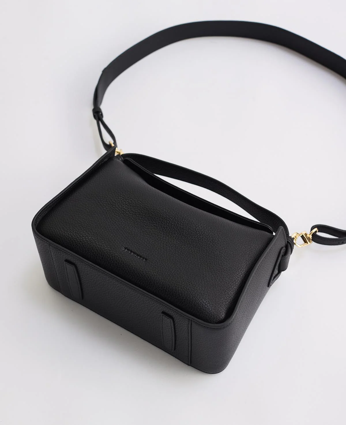 Clementine Bag: Black Pebbled Leather with Gold - Image 11