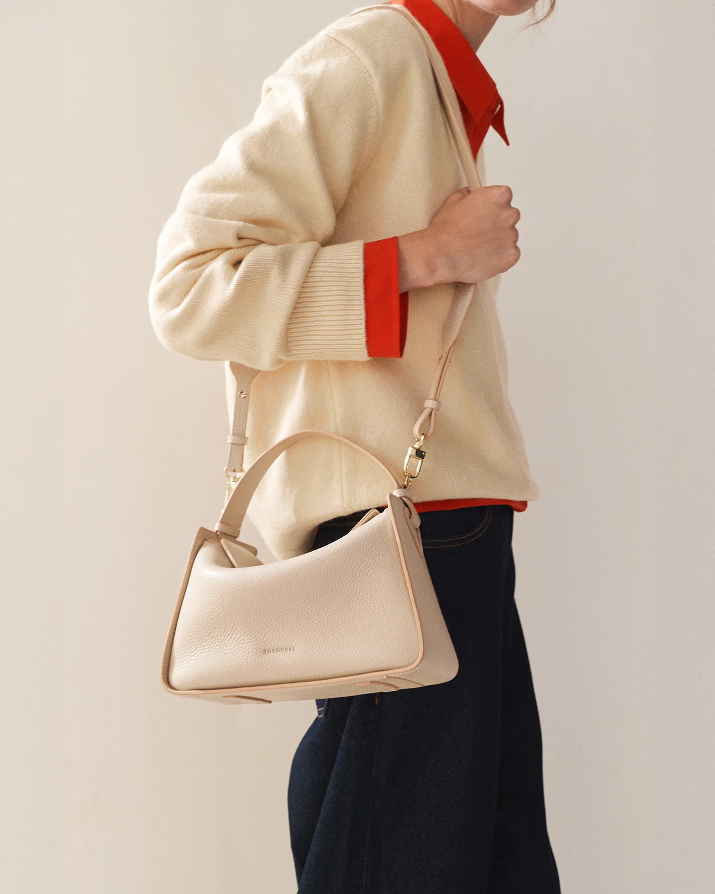 Clementine Bag: Oat Pebbled Leather with Gold - Image 7