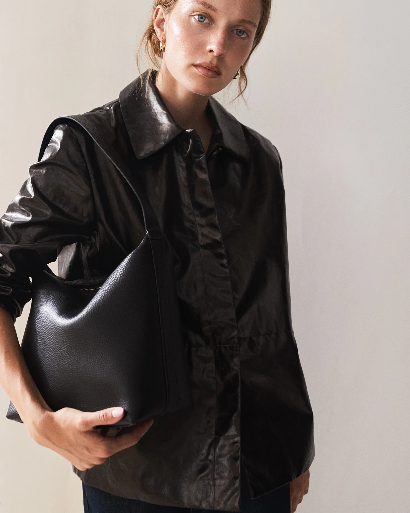 Daisy Bag: Black - Image 2