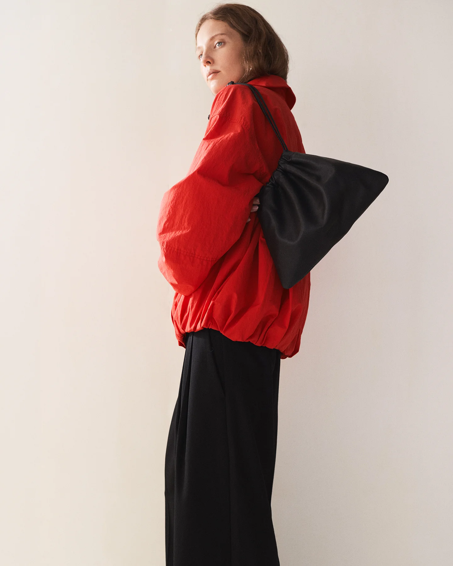 Fin Drawstring Bag: Black - Image 4