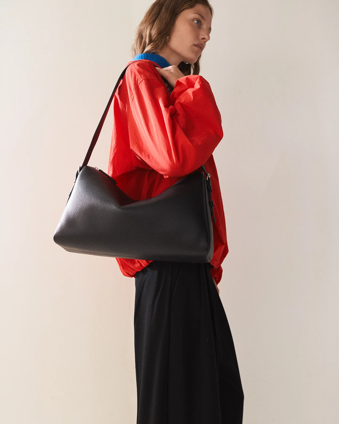 Lottie Handbag: Black - Image 3