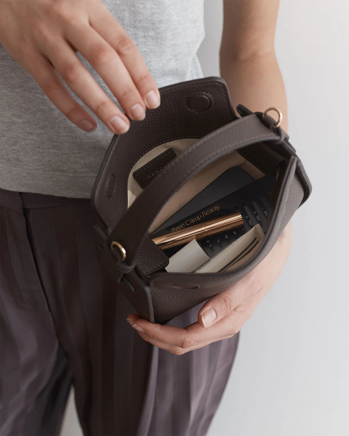 Mini Clementine Bag: Charcoal Pebbled Leather with Gold - Image 15