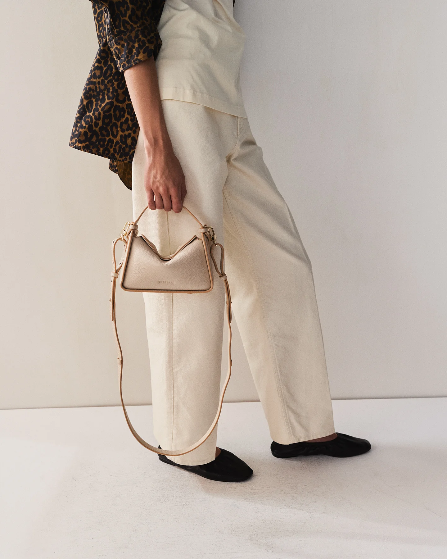 Mini Clementine Bag: Oat with Gold - Image 9