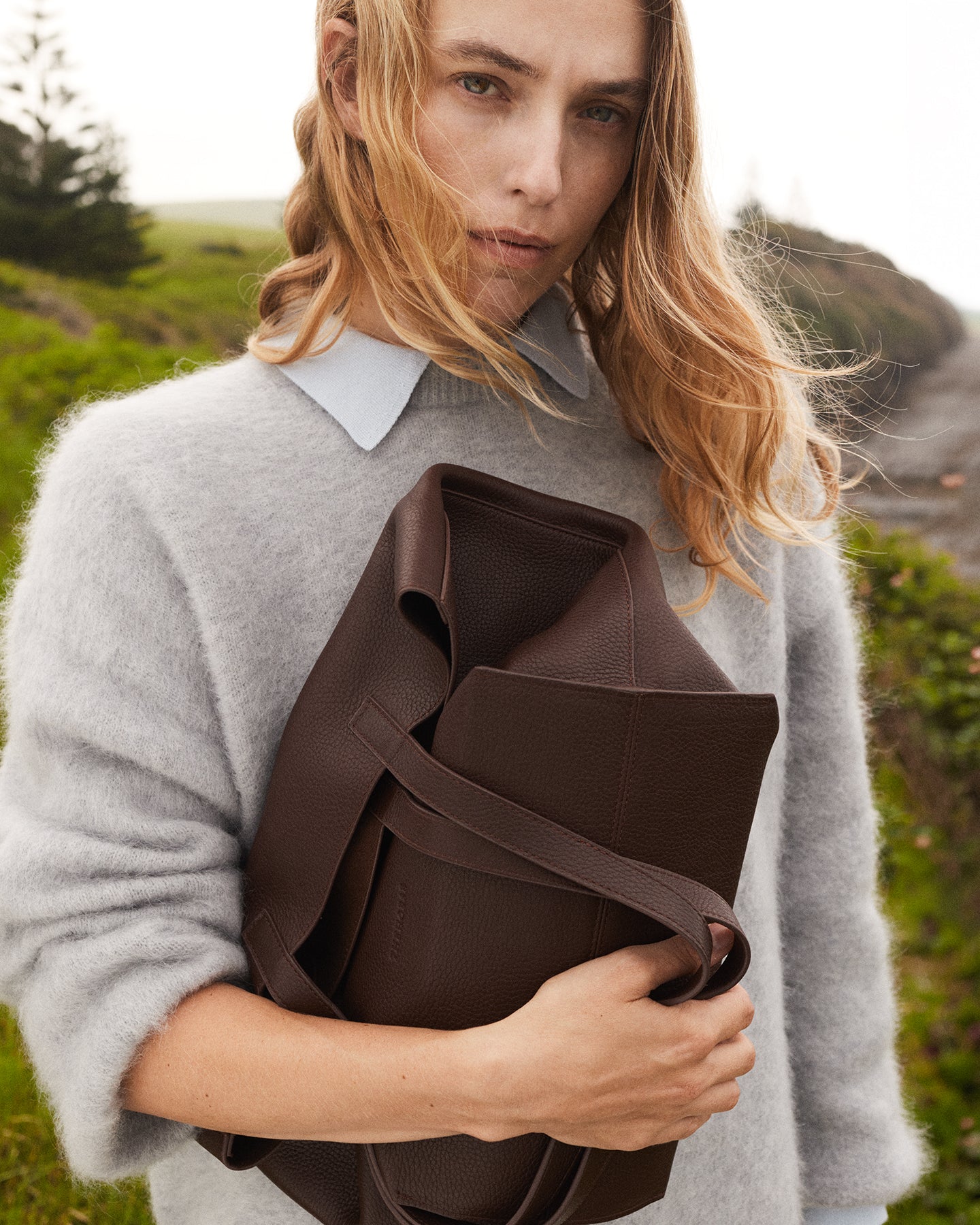 Rumi Tote: Coffee - Image 2