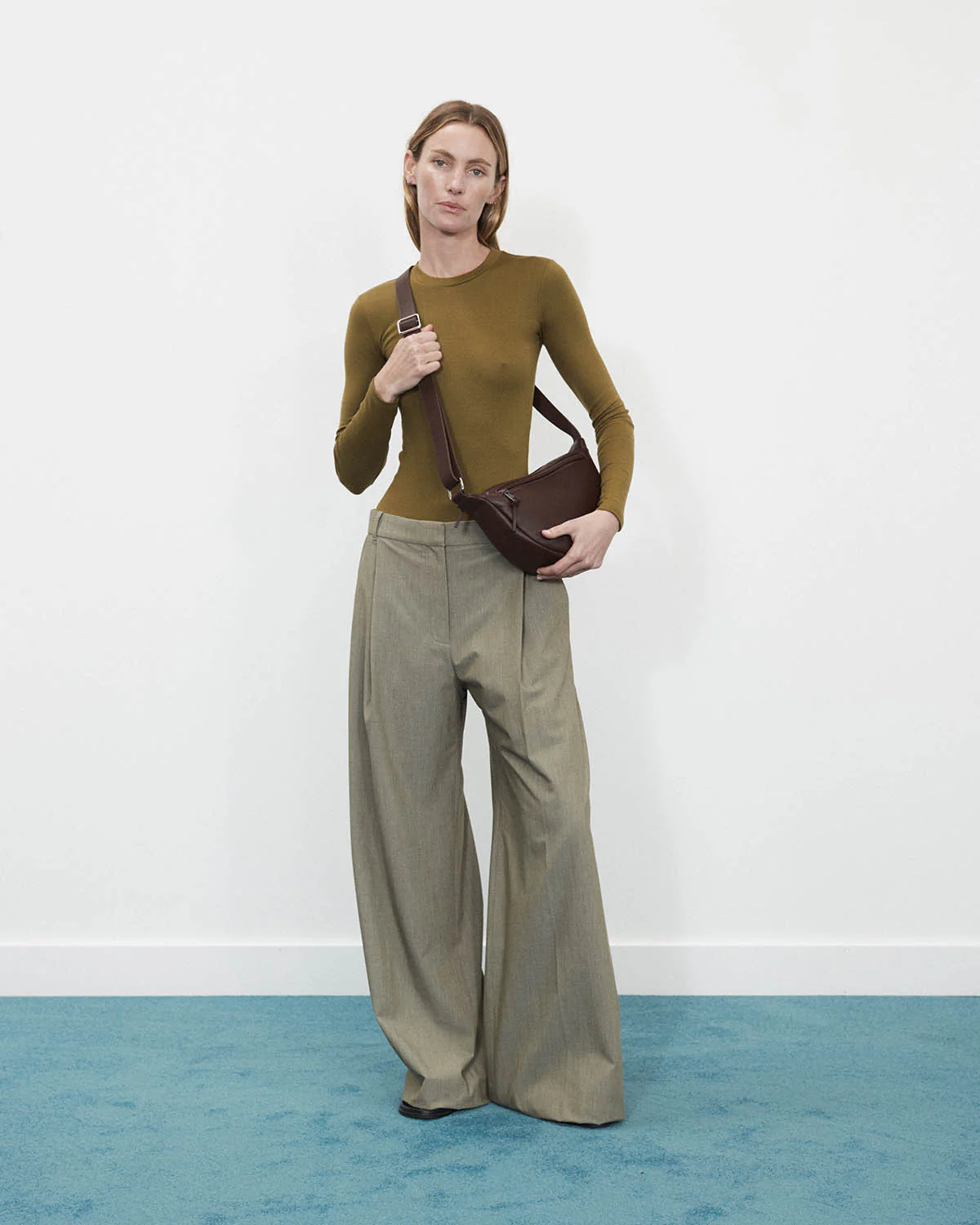 Sporty Crossbody: Coffee - Image 5