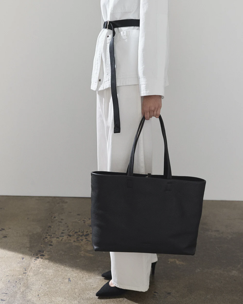 Teddy Tote: Black - Image 5