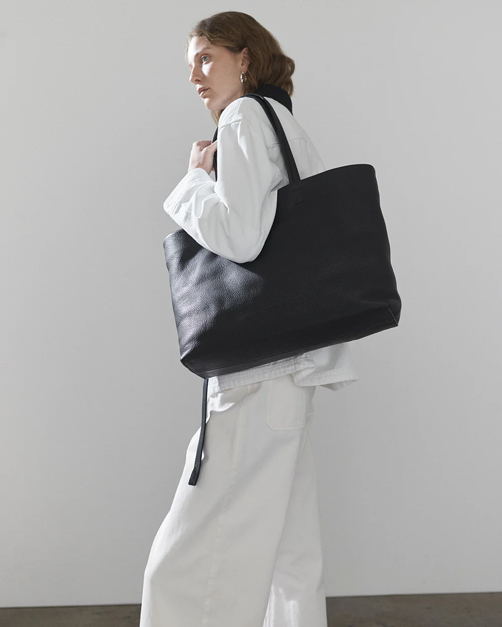 Teddy Tote: Black - Image 6
