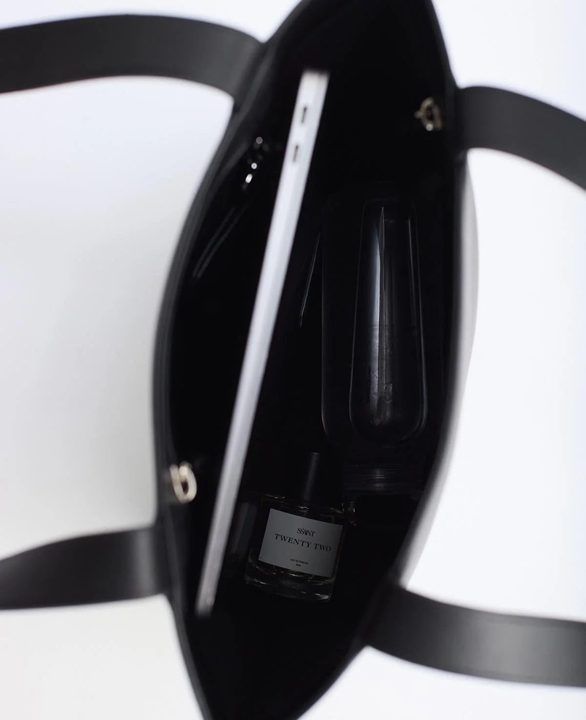 Florence Tote: Black - Image 10