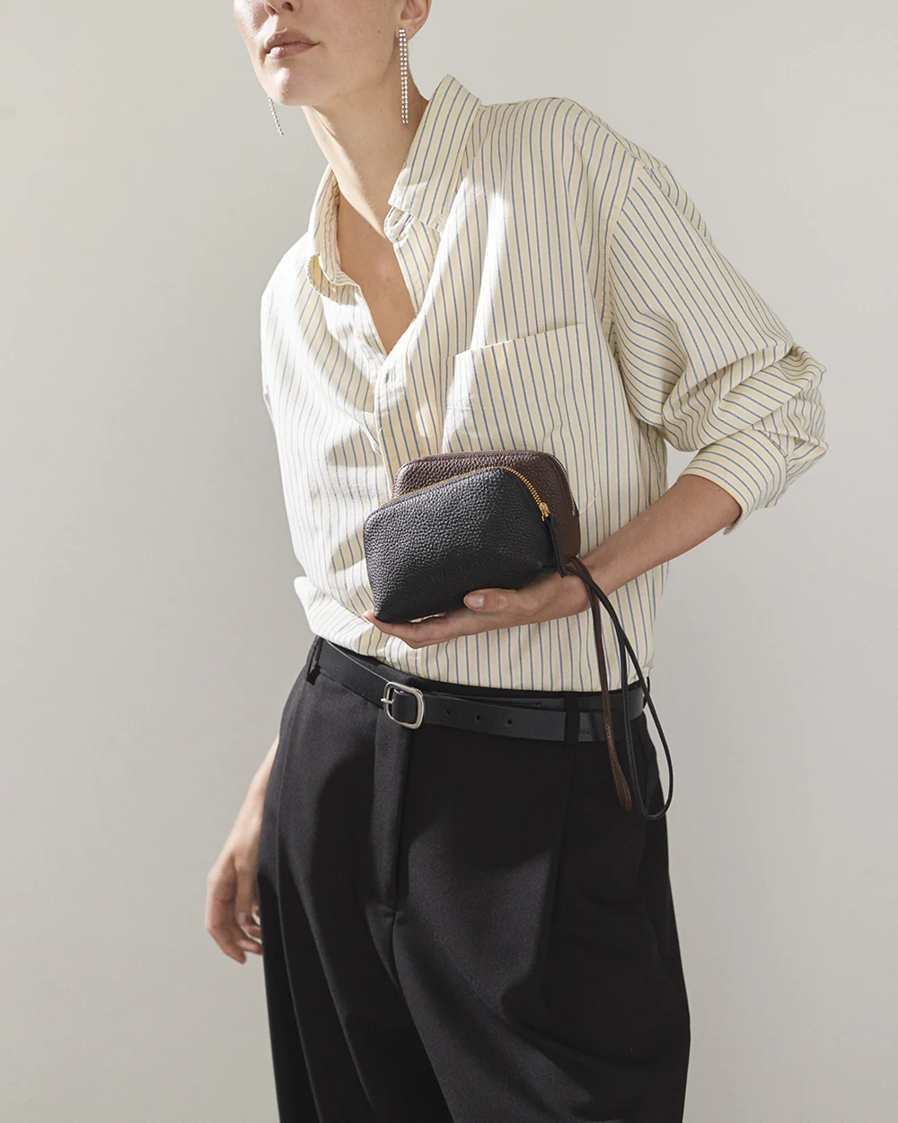 Wrist Pouch: Black Gold - Image 4